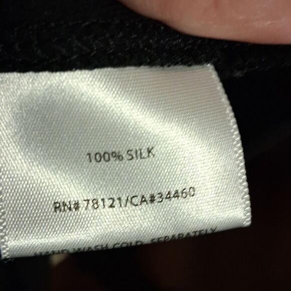 EILEEN FISHER 100% SILK Black Sleeveless Women's Top Size Large - Picture 7 of 7